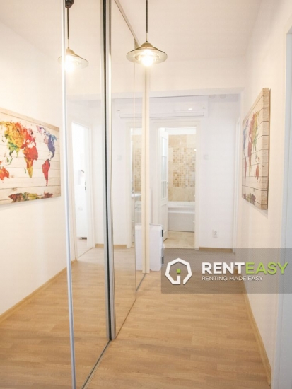 Apartament de lux pentru inchiriat in zona Moldova Center