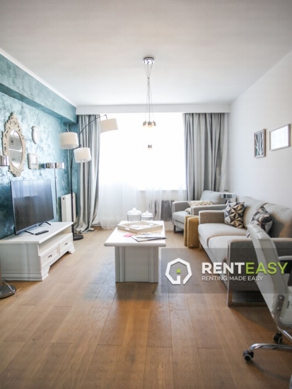 Apartament de lux pentru inchiriat in zona Moldova Center