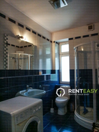 Prima Inchiriere! Apartament cu 3 camere in zona Centrala