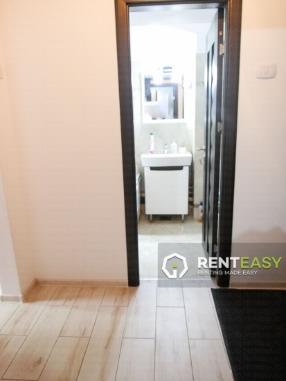 Apartament cu o camera decomandat de inchiriat langa Hala Centrala