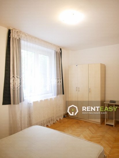 Apartament spatios cu 3 camere de inchiriat in Centru - Independentei