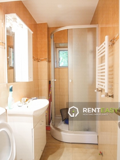 Apartament spatios cu 3 camere de inchiriat in Centru - Independentei