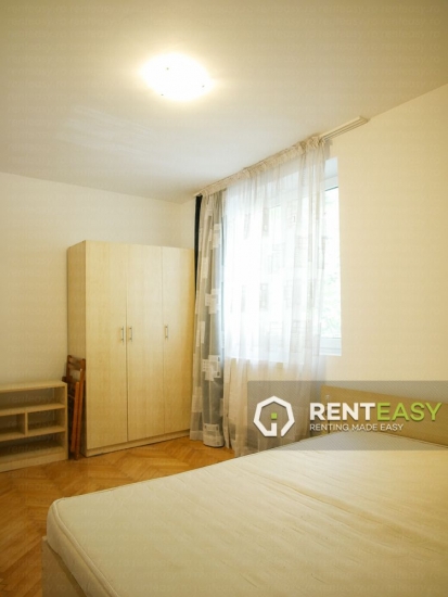 Apartament spatios cu 3 camere de inchiriat in Centru - Independentei