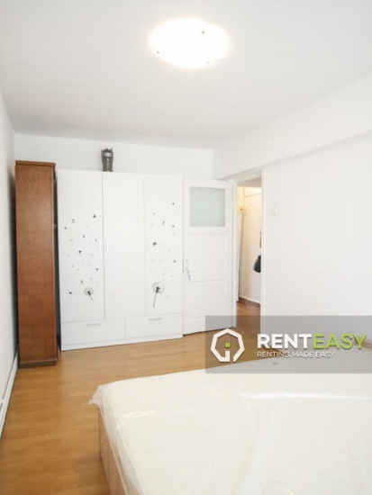 Apartament cu 3 camere de inchiriat in zona Independentei