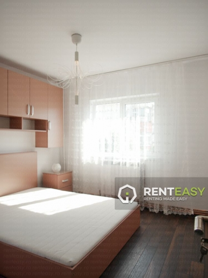 Apartament cu 3 camere de inchiriat in Centru - Pod de Fier