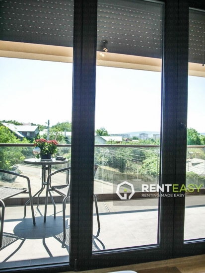 Apartament cu 2 camere de inchiriat in Podul de Fier- bloc nou
