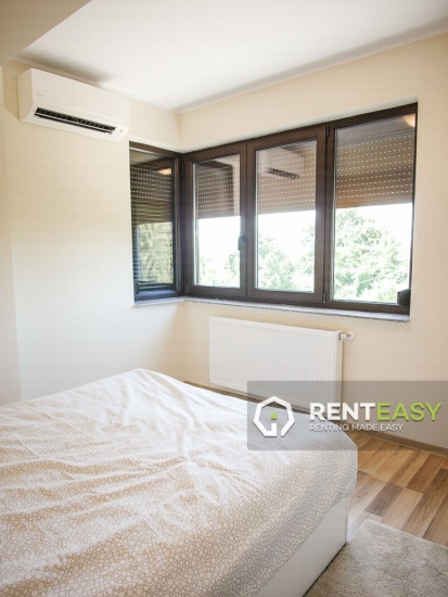 Apartament cu 2 camere de inchiriat in Podul de Fier- bloc nou