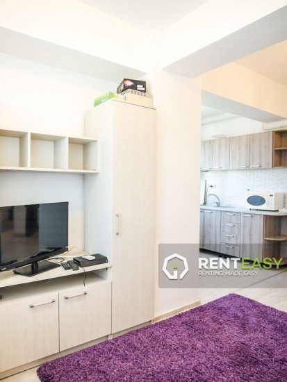 Apartament cu 3 camere de inchiriat situat in Centru langa Palas