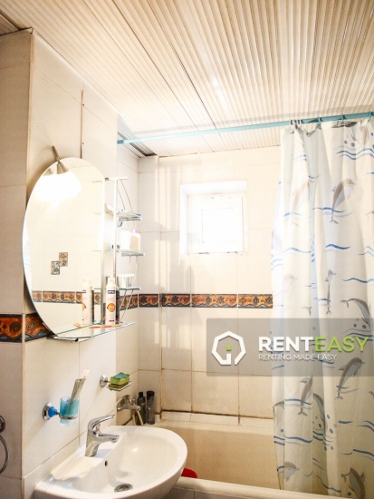 Apartament cu 4 camere decomandat langa Moldova Mall de inchiriat
