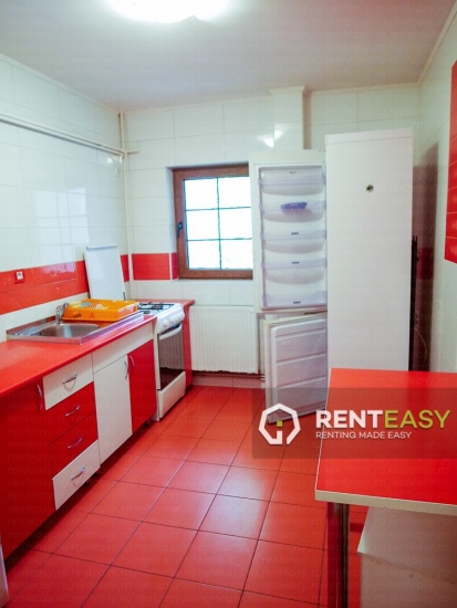 Apartament 3 camere de inchiriat in zona Garii