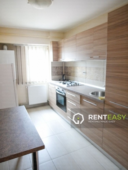 Apartament decomandat cu 2 camere de inchiriat in Centru - Targu Cucu