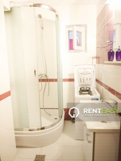 Apartament decomandat cu 2 camere de inchiriat in Centru - Targu Cucu