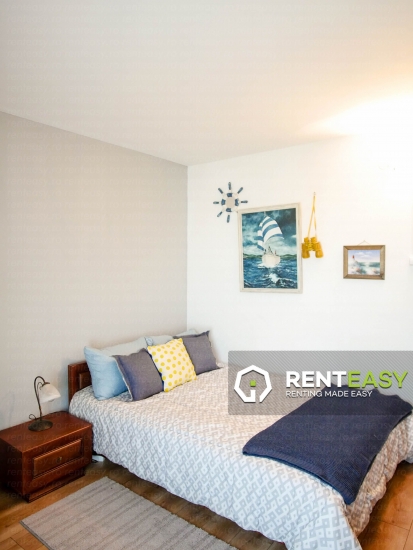 Apartament cu 3 camere de inchiriat situat in Piata Unirii