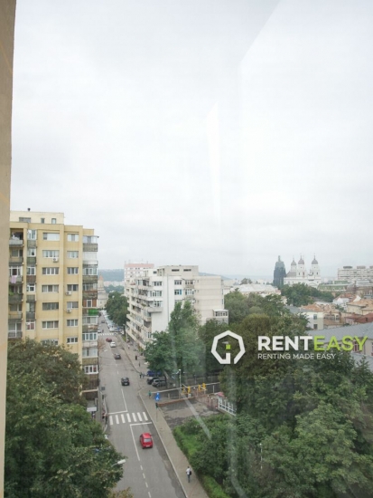 Apartament cu 2 camere de inchiriat in Centru - Moldova Mall