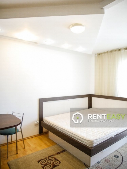 Apartament cu 2 camere de inchiriat situat in Centru - Moldova Mall