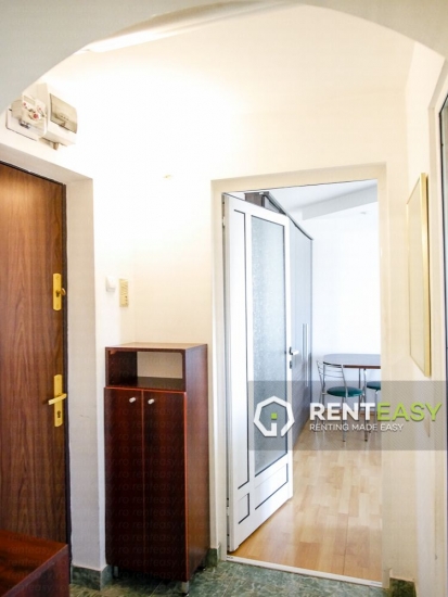 Apartament cu 2 camere de inchiriat situat in Centru - Moldova Mall