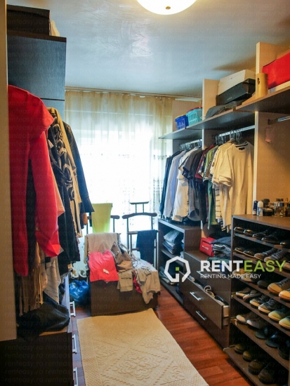 Apartament cu 4 camere de inchiriat in Centru - Sfantul Lazar