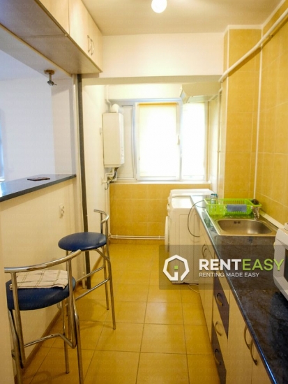 Apartament cu 2 camere decomandat de inchiriat situat in Iasi - Hala Centrala