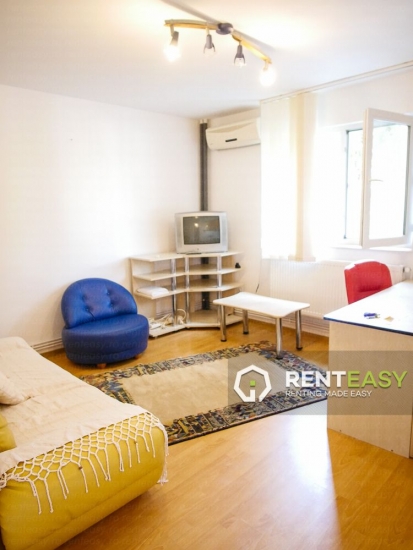 Apartament cu 2 camere decomandat de inchiriat situat in Iasi - Hala Centrala