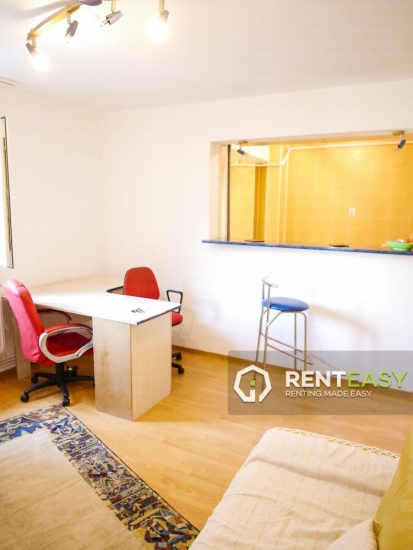 Apartament cu 2 camere decomandat de inchiriat situat in Iasi - Hala Centrala