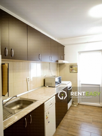 Apartament cu 2 camere de inchiriat in Centru la 5 minute de UMF