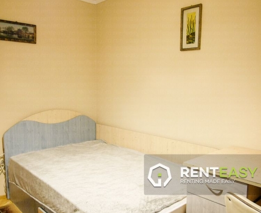 Apartament cu 3 camere de inchiriat situat in zona Targu Cucu