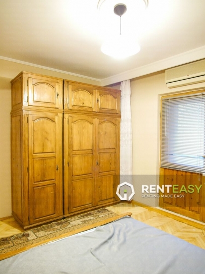 Apartament cu 3 camere de inchiriat situat in zona Targu Cucu