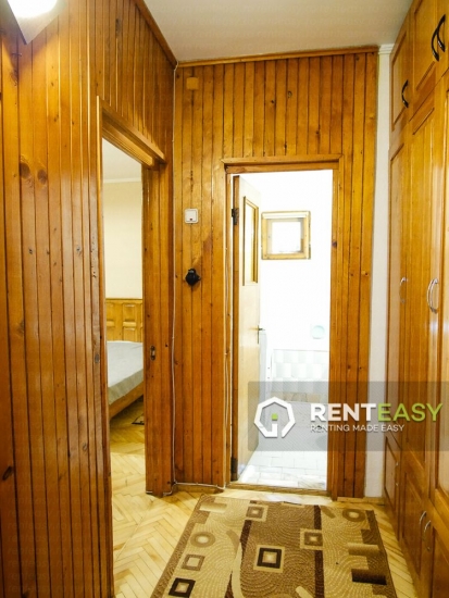 Apartament cu 3 camere de inchiriat situat in zona Targu Cucu