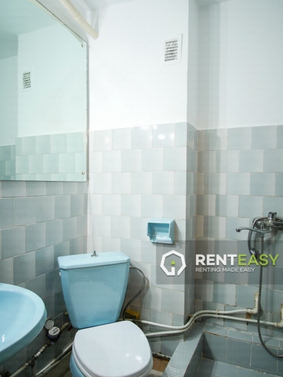 Apartament cu 3 camere de inchiriat situat in zona Targu Cucu