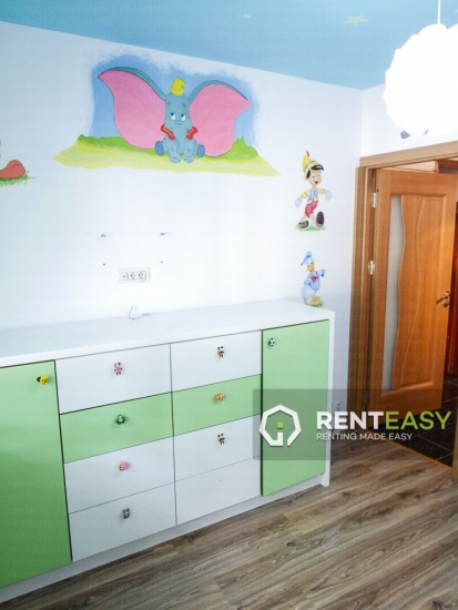 Apartament cu 4 camere de inchiriat in zona Garii