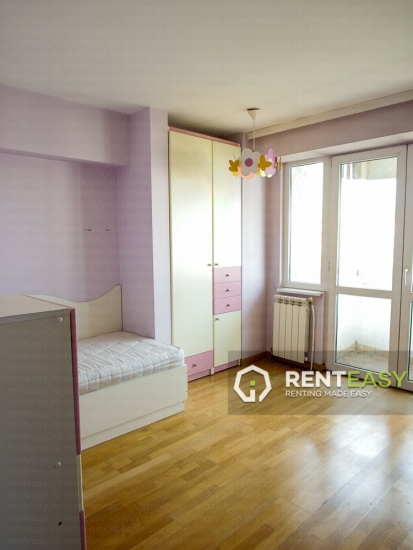 Apartament cu 4 camere de inchiriat situat in Centru - UMF