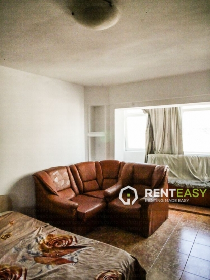 Apartament cu 3 camere de inchiriat in zona Moldova Mall