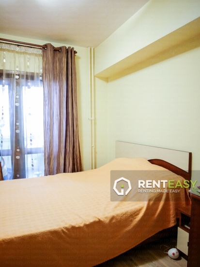 Apartament cu 4 camere de inchiriat pe Sf. Lazar