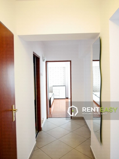 Apartament cu 2 camere de inchiriat situat in zona Podul de Fier