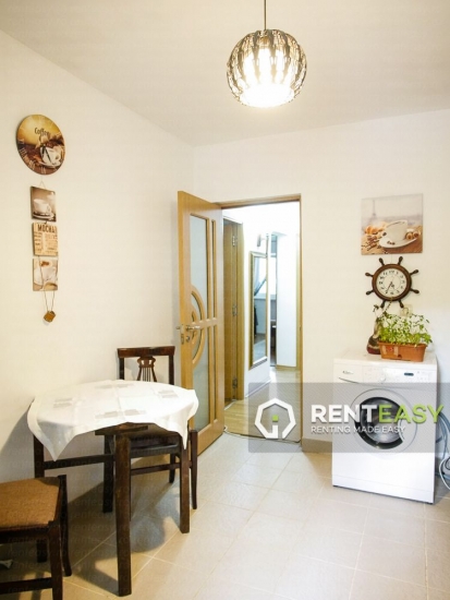 Apartament cu 3 camere decomandat de inchiriat in zona Targu Cucu