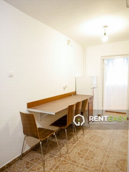 Apartament cu 2 camere de inchiriat situat in Centru - Podul de Fier