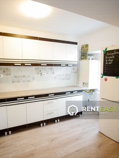 Apartament cu 4 camere de inchiriat in zona Ultracentrala 