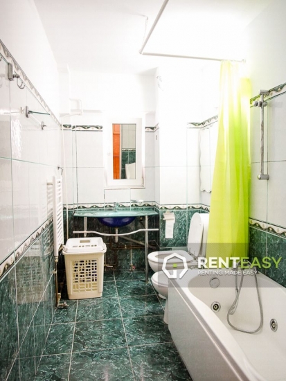 Apartament cu 3 camere de inchiriat in Iasi - Hala Centrala