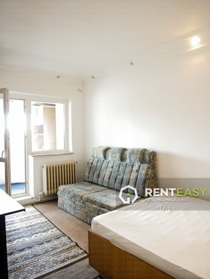 Apartament cu 3 camere de inchiriat situat in zona Hala Centrala