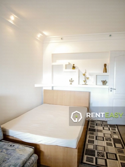 Apartament cu 3 camere de inchiriat situat in zona Hala Centrala