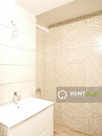 Prima inchiriere! Apartament cu 2 camere de inchiriat situat in bloc nou Zona Centrala