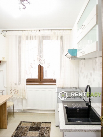Apartament cu 2 camere de inchiriat situat in zona Centrala
