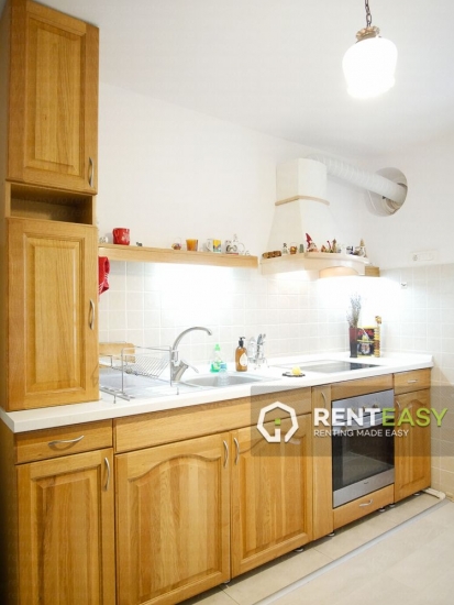 Apartament cu 3 camere de inchiriat in Centru langa UMF