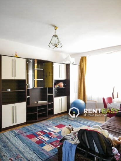 Apartament cu 3 camere de inchiriat in Centru langa UMF