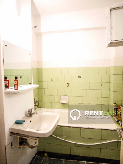 Apartament cu 3 camere de inchiriat situat in zona Hala Centrala