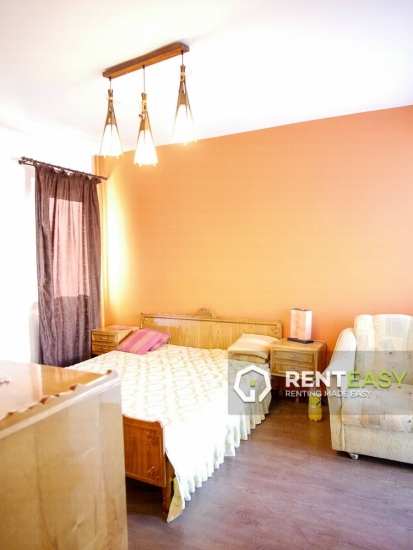 Apartament cu 3 camere pentru inchiriat in zona Moldova Mall