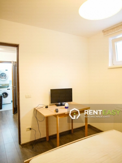 Apartament cu 2 camere de inchiriat in zona Podul de Fier 