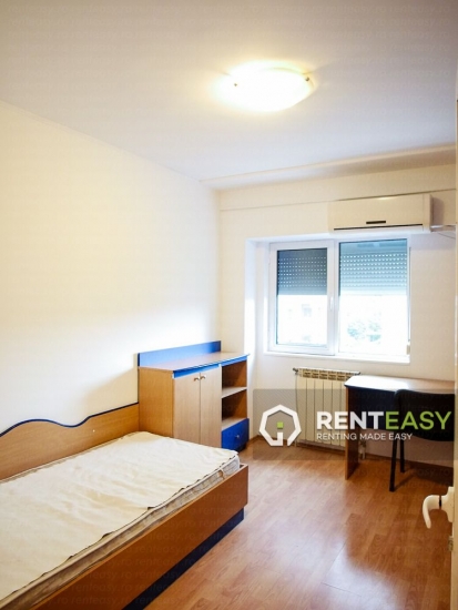 Apartament cu 3 camere de inchiriat in Podul de Fier