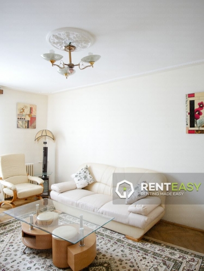 Apartament cu 3 camere de inchiriat situat in Piata Unirii