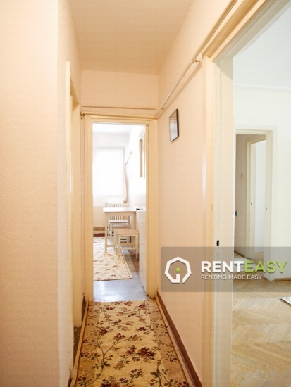 Apartament cu 3 camere de inchiriat situat in Piata Unirii